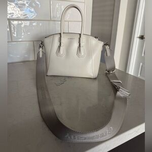 Givenchy Antigona Sport Mini in lambskin! Authentic Givenchy